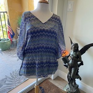 Tunic sty top. Large. Sheer print with matching camisole